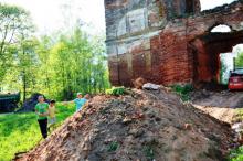 Расчистка Покровского Храма в Черепово